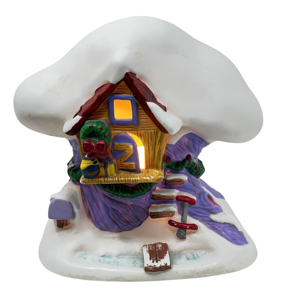 Seasonal Specialties Disney Tigger's Porcelain Illuminated Tree House